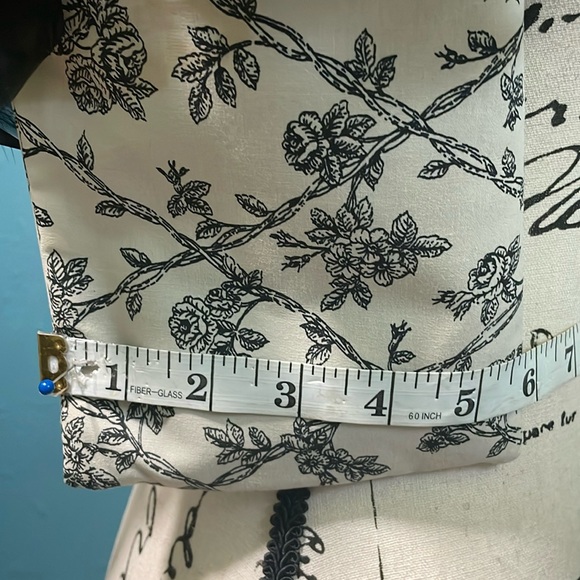 Handmade black feather boa small purse w/floral print handle & body velcro close - Picture 7 of 13